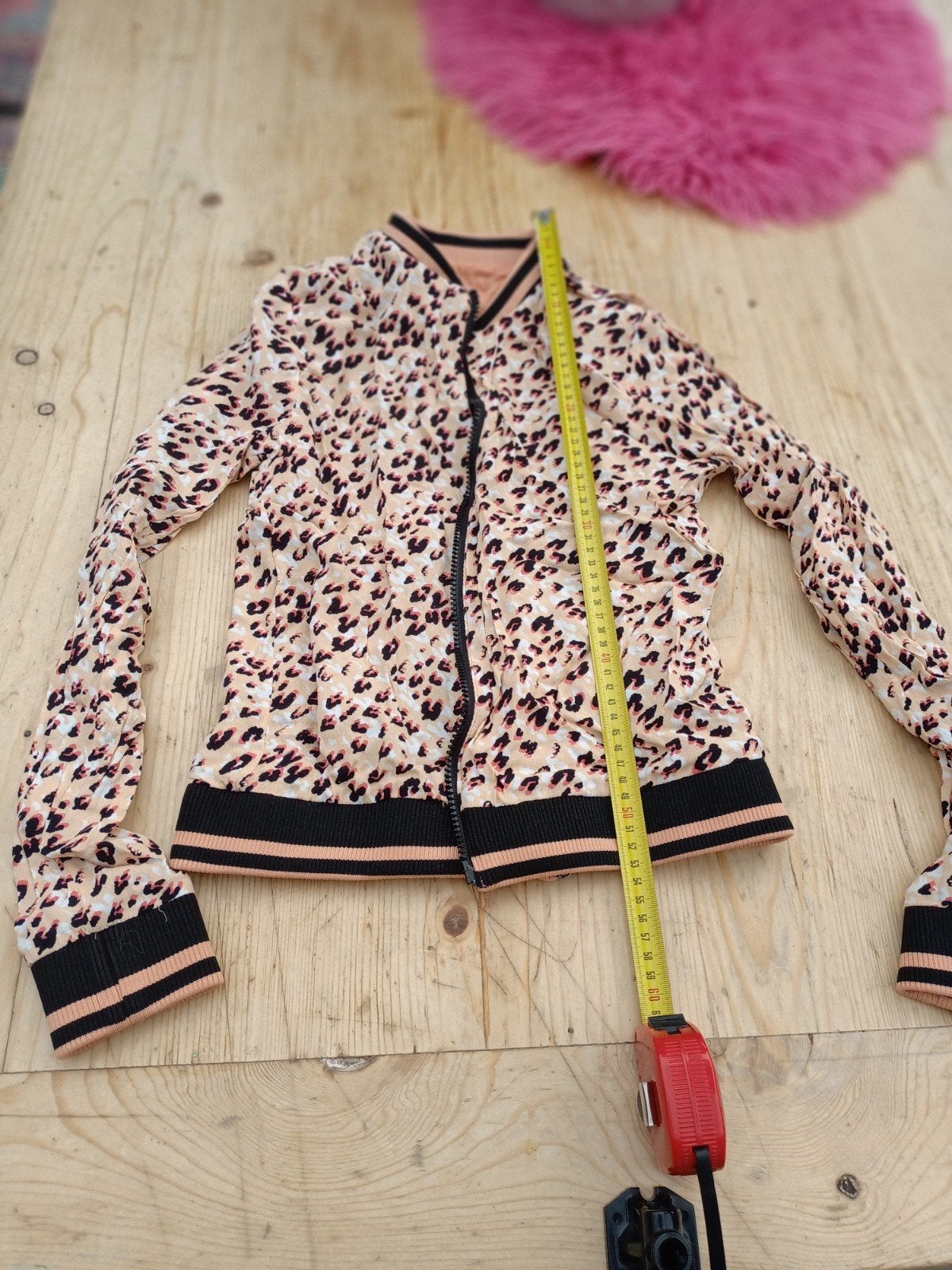 Twee zijden te dragen jasje met dierenprint en bloemen, Maat 38/40 (M), Meerkleurig, Ophalen of Verzenden, Onbekend