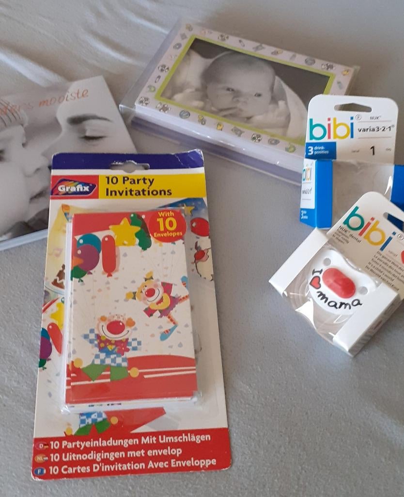 2 spenen/boekje en kaarten nieuw, Ophalen of Verzenden, Nieuw