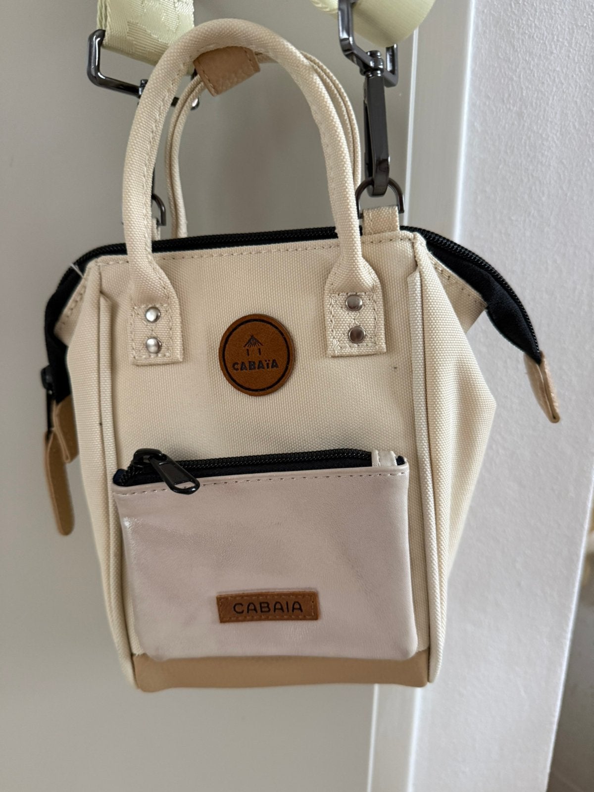 Cabaina nano, Ophalen of Verzenden, Nieuw, Beige, Schoudertasje