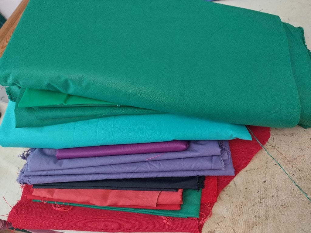 Te koop aangeboden: Vele kleuren chintz katoen stof pnr. 14 , Overige kleuren, 120 cm of meer, Ophalen of Verzenden, Katoen