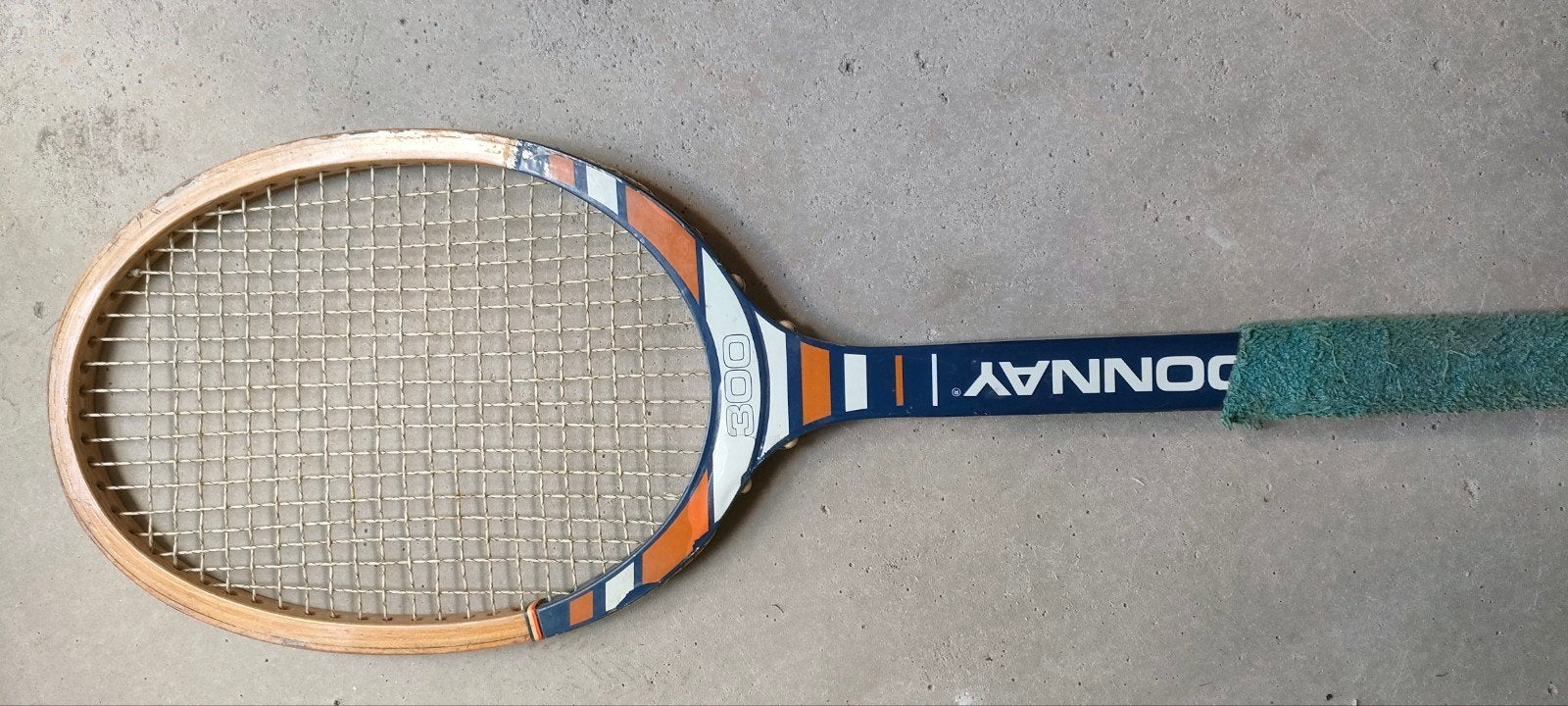 Donnay tennisracket tennis racket, Ophalen