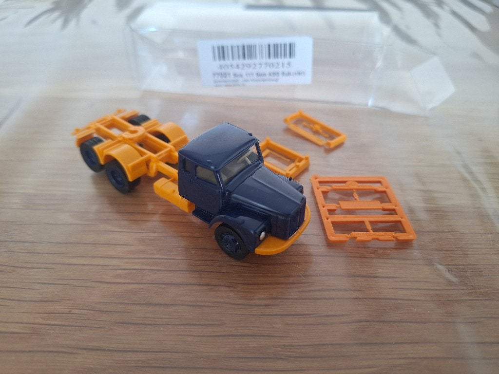 VK Modelle Scania 111 Hauber  ASG, Hobby en Vrije tijd, Modelauto's | 1:87, Ophalen, Zo goed als nieuw, Bus of Vrachtwagen, Overige merken