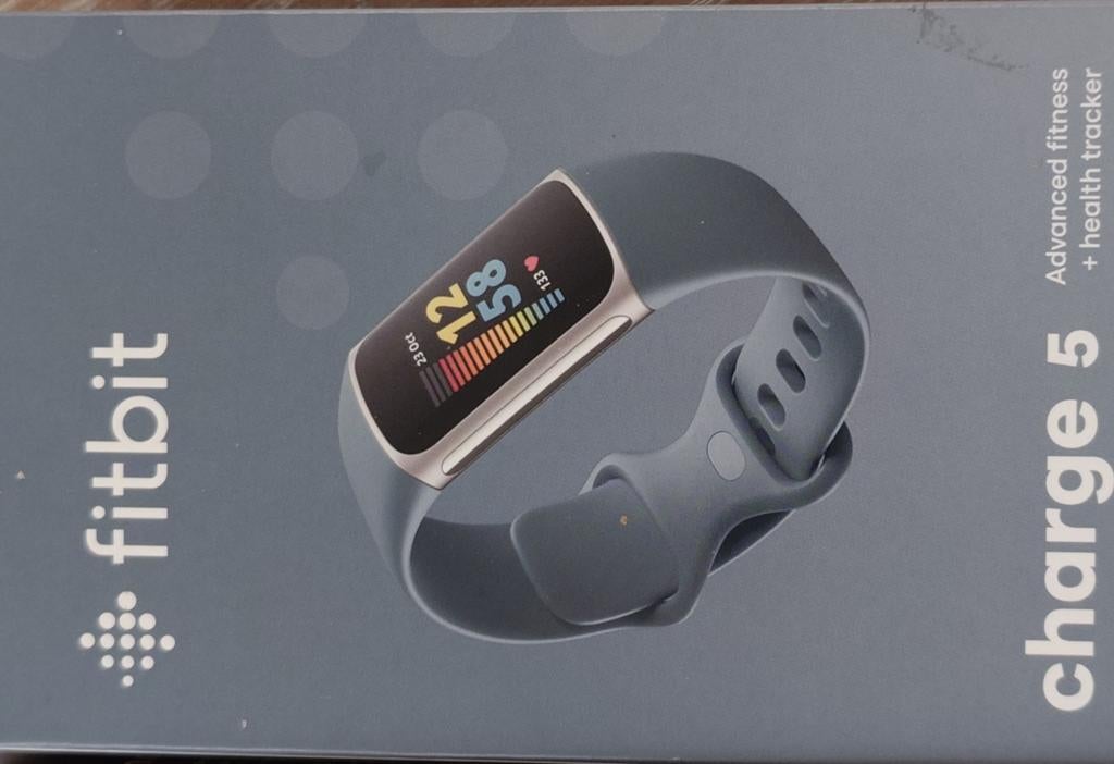 Fitbit Charge 5 Activity Tracker - Geavanceerde Fitness, Gebruikt, Zwart, Ophalen of Verzenden, Fitbit
