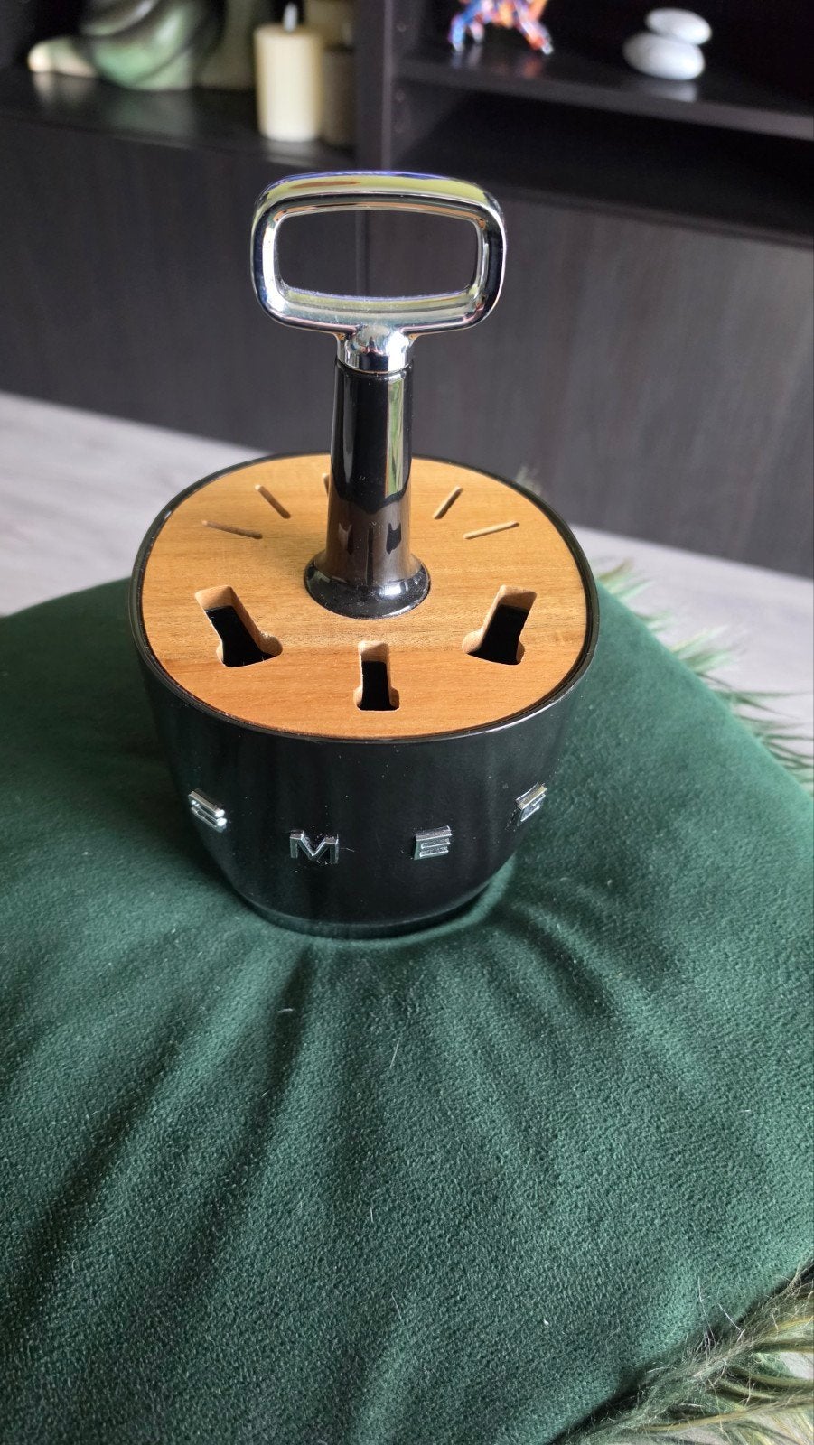 Smeg bestekblok zwart met houten inzetstuk, Ophalen