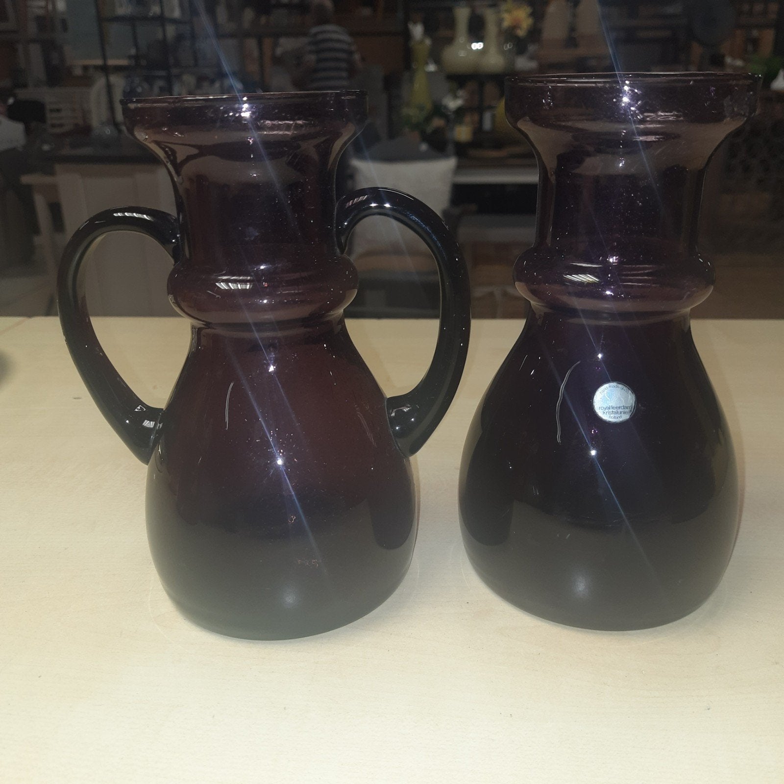 2 Royal Leerdam Kristalunie Holland amethyst vazen, Antiek en Kunst, Antiek | Vazen, Ophalen of Verzenden