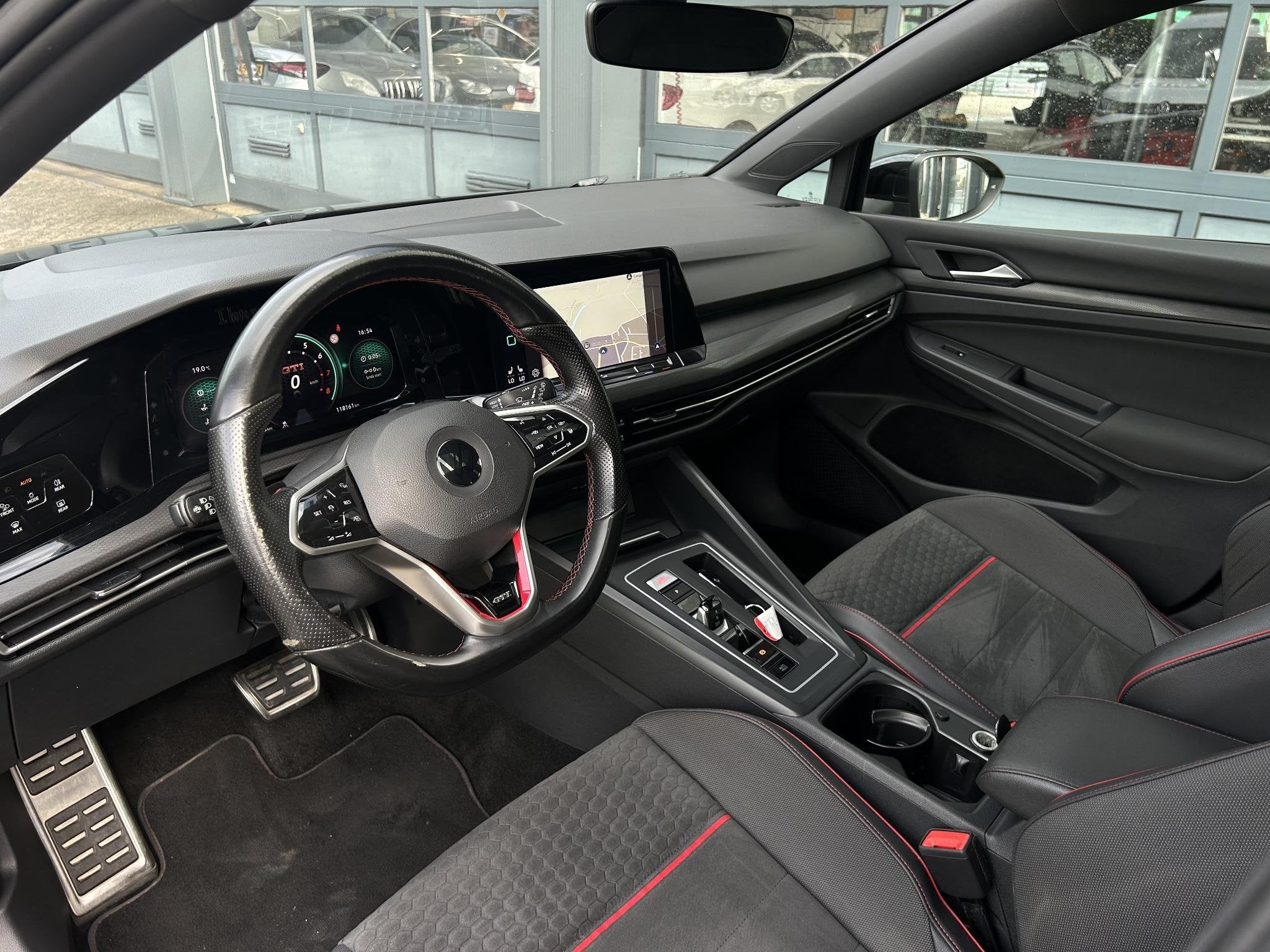 Volkswagen Golf 2.0 TSI GTI Clubsport | Panoramadak | Camera, Auto's, Gebruikt, 4 cilinders, Zwart, Golf