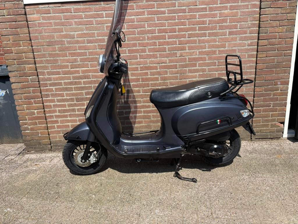 Senzo riva lux 25 km/u, Gebruikt, Benzine, Ophalen, Overige merken