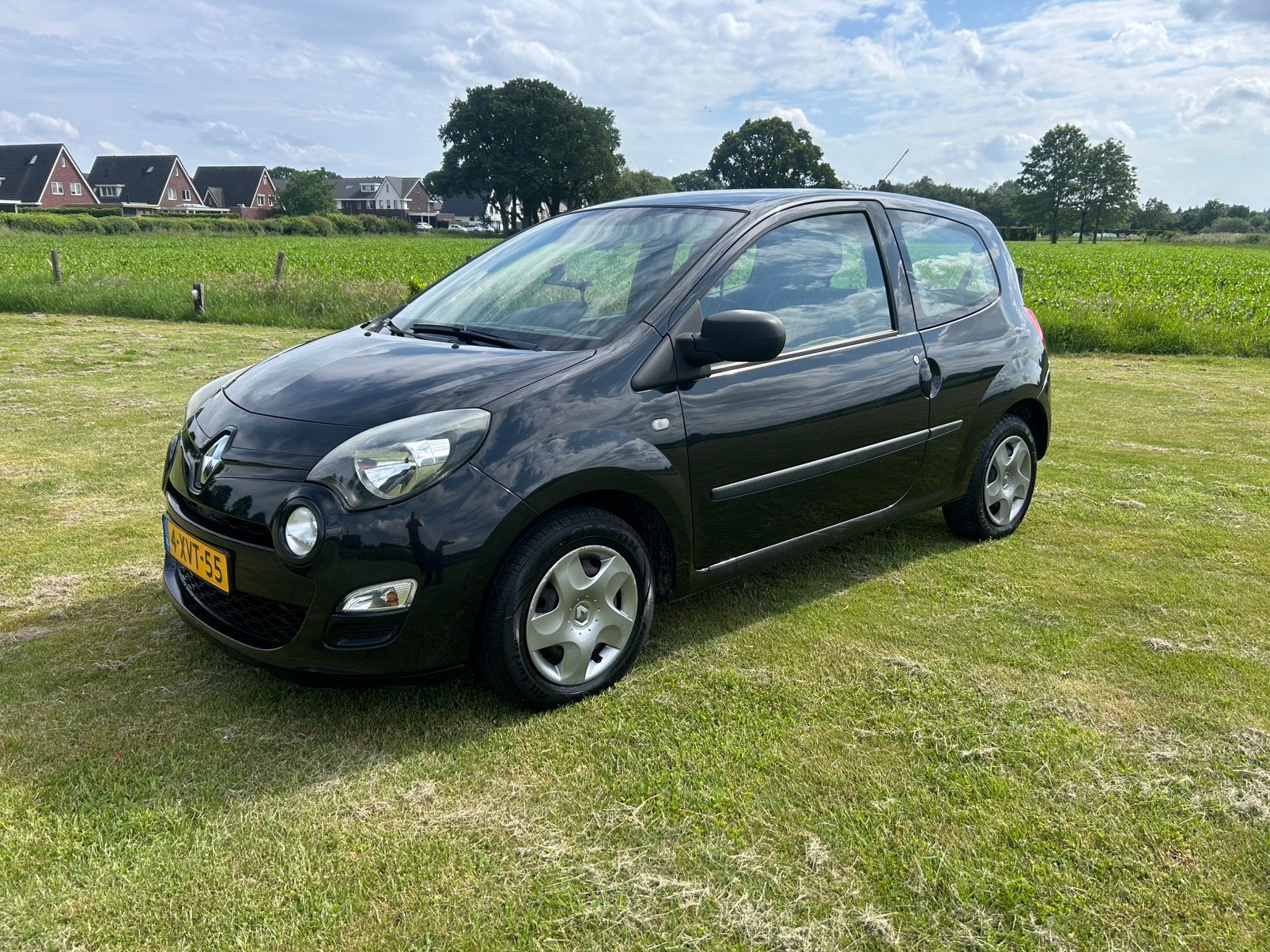 Renault Twingo 1.1 2012 Zwart Nieuwe Apk, Voorwielaandrijving, Euro 5, 74 pk, 4 cilinders