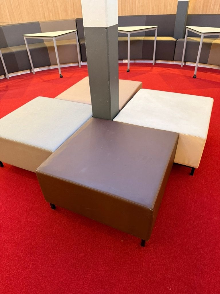 4x Kunstleren Hocker Poef, Huis en Inrichting, Banken | Voetenbanken en Poefen, Ophalen, Kunststof, Vierkant, 75 tot 100 cm
