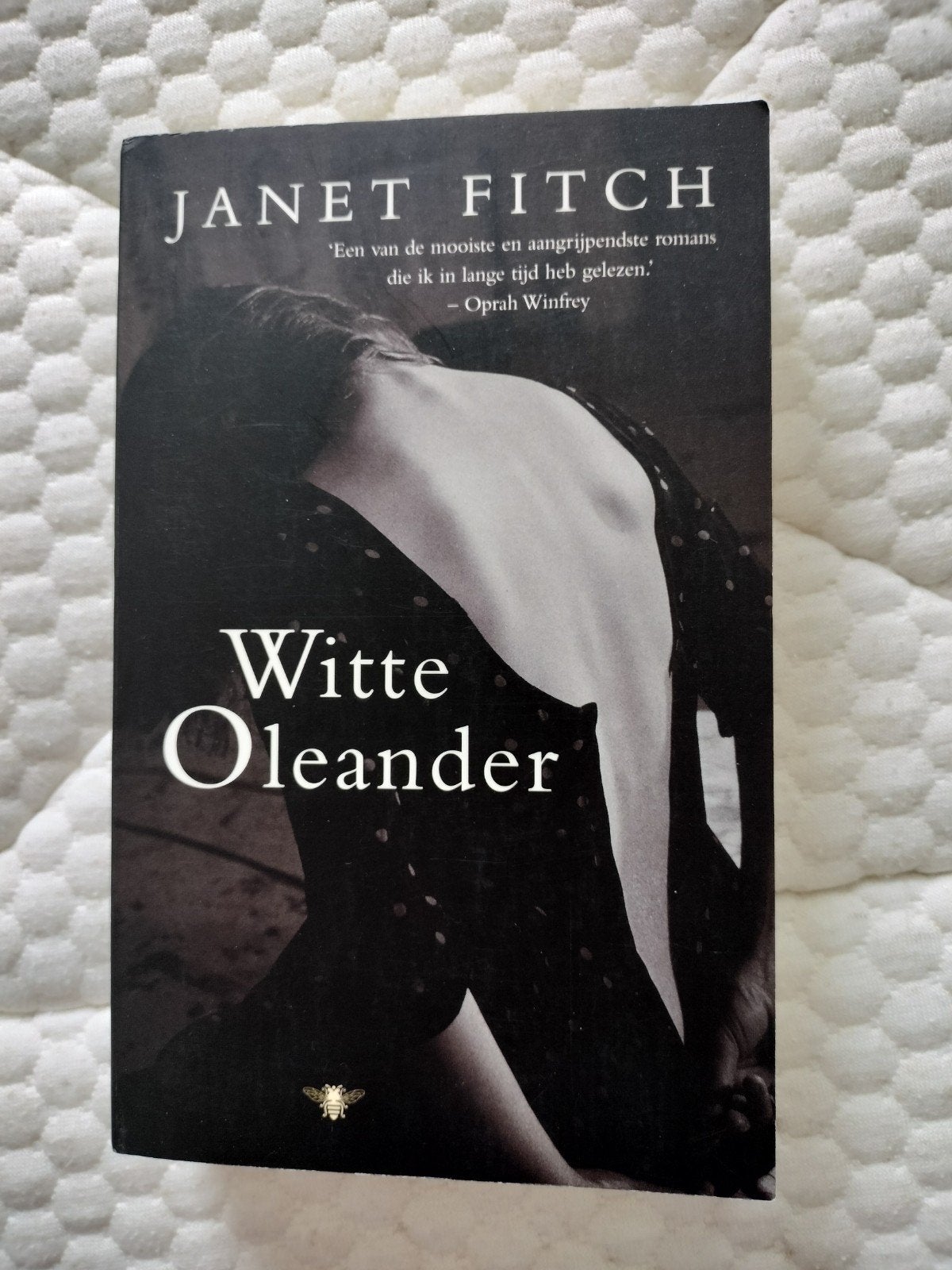 De Witte Oleander - Janet Fitch (roman, als nieuw), Verzenden