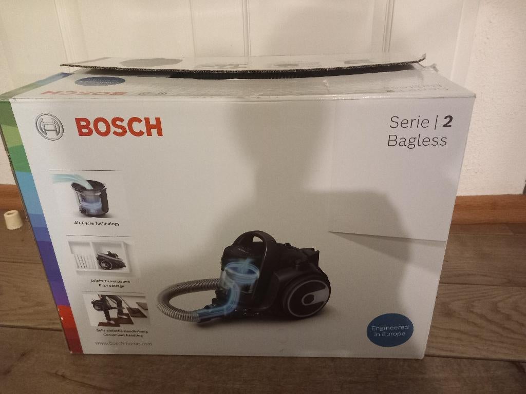 Nieuwe Stofzuiger, kompleet in de doos! Bosch Serie 2 Zwart, Ophalen, Nieuw, Reservoir, Minder dan 1200 watt
