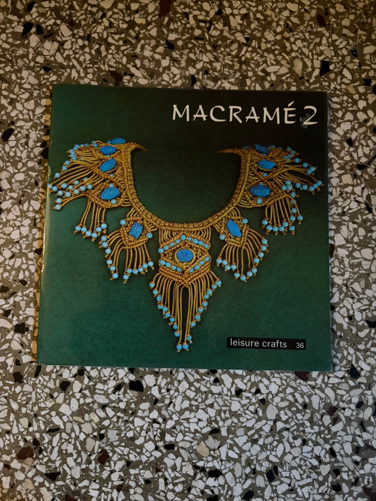 Macramé 2, Boeken, Hobby en Vrije tijd, Ophalen of Verzenden, Zo goed als nieuw