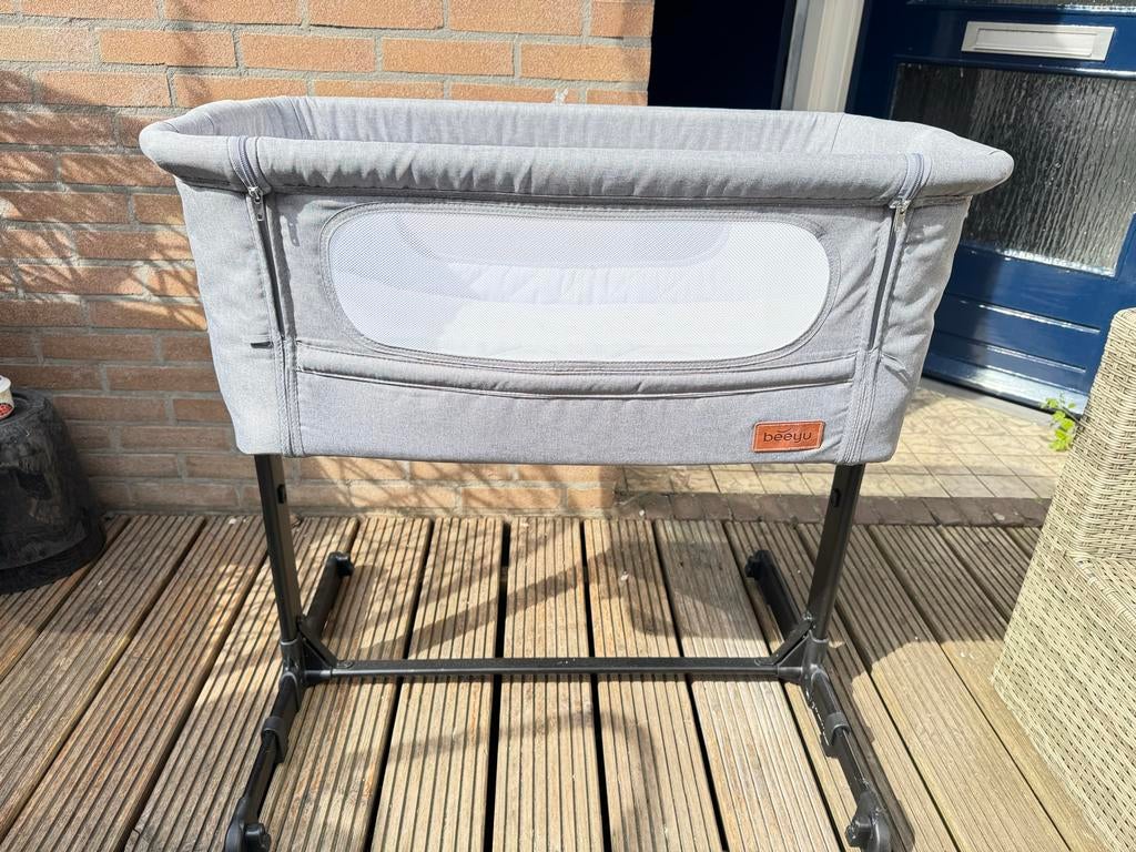 Beezu Co-sleeper - Grijs, Ophalen, Zo goed als nieuw, Wieg
