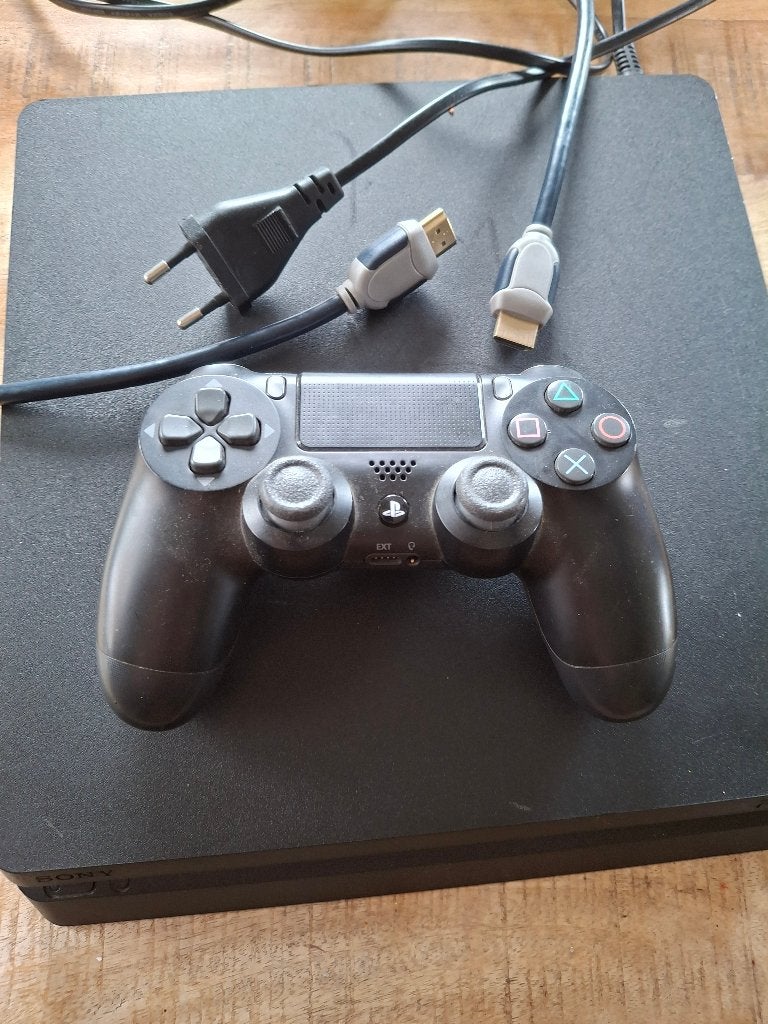 Playstation 4, Ophalen, Gebruikt