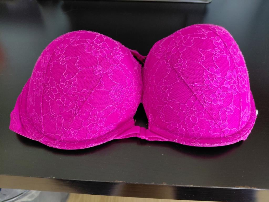 Victoria's Secret BH - Maat 36DD, Kleding | Dames, Ondergoed en Lingerie, Victoria's Secret, Ophalen of Verzenden, Roze, BH