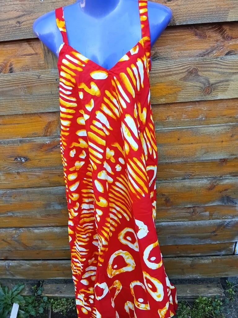 Heerlijke zomerjurk nieuwe collectie Ghana batik katoen, Ophalen of Verzenden, Nieuw, Onder de knie