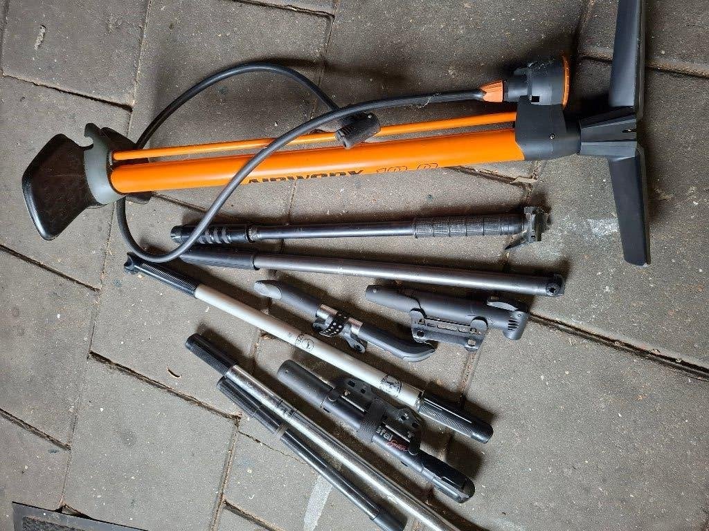 9 fietspompen, Gebruikt, Overige materialen, Overige typen, Mountainbike
