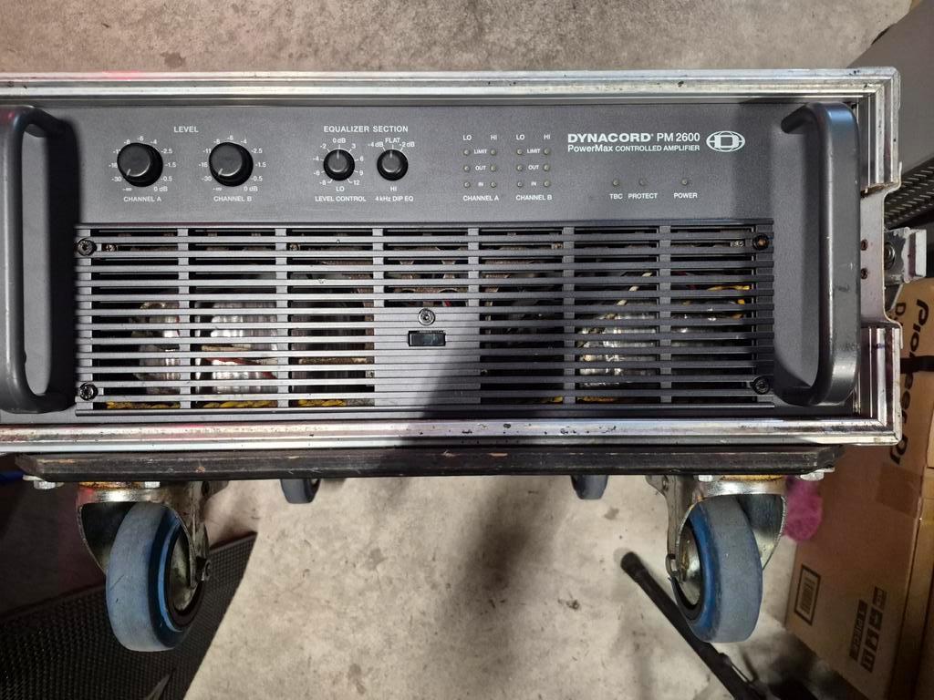 Dynacord PM 2600 versterker, Muziek en Instrumenten, Ophalen, Zo goed als nieuw, 500 tot 1000 watt, P.A.