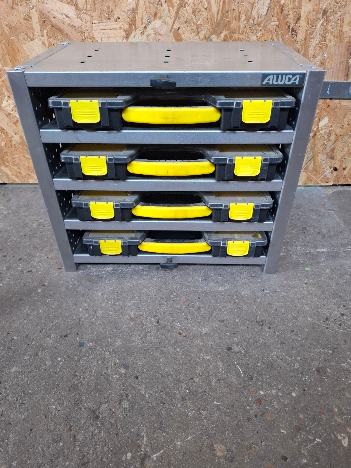 bedrijfswageninrichting, Auto diversen, Ophalen
