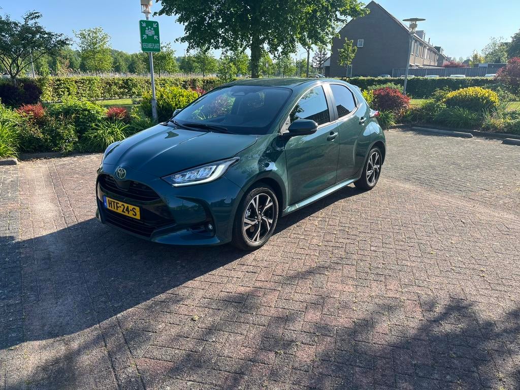 Toyota Yaris 1.5 Hybrid Dynamic AUT Led NAP, 450 kg, 450 kg, Yaris, Te koop