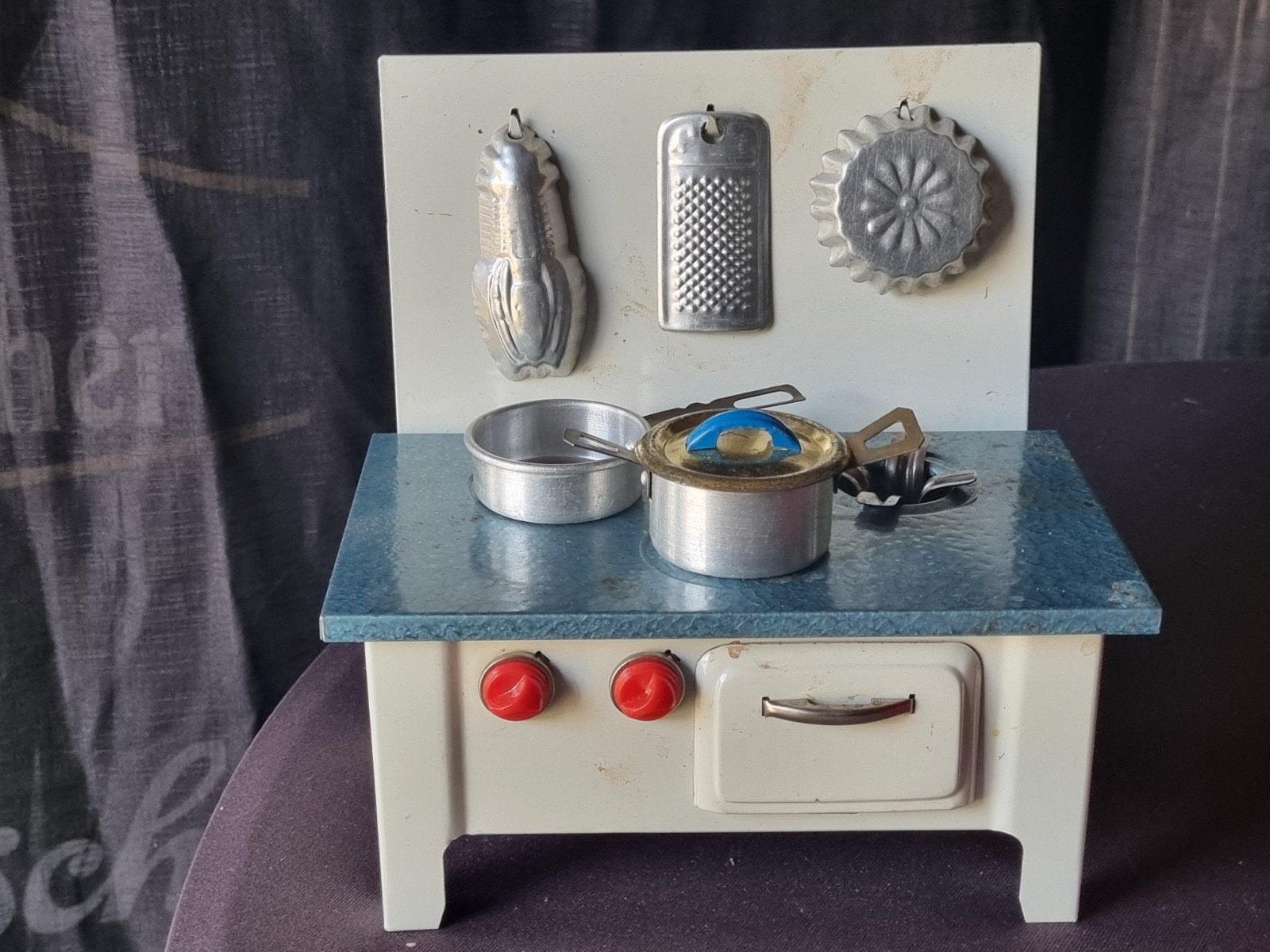 Vintage Kinderfornuisje met Keukengerei, Ophalen of Verzenden