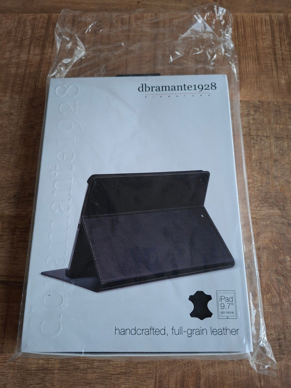 Dbramante1928 Leren Hoes voor iPad 9.7 inch - Zwart, Ophalen of Verzenden