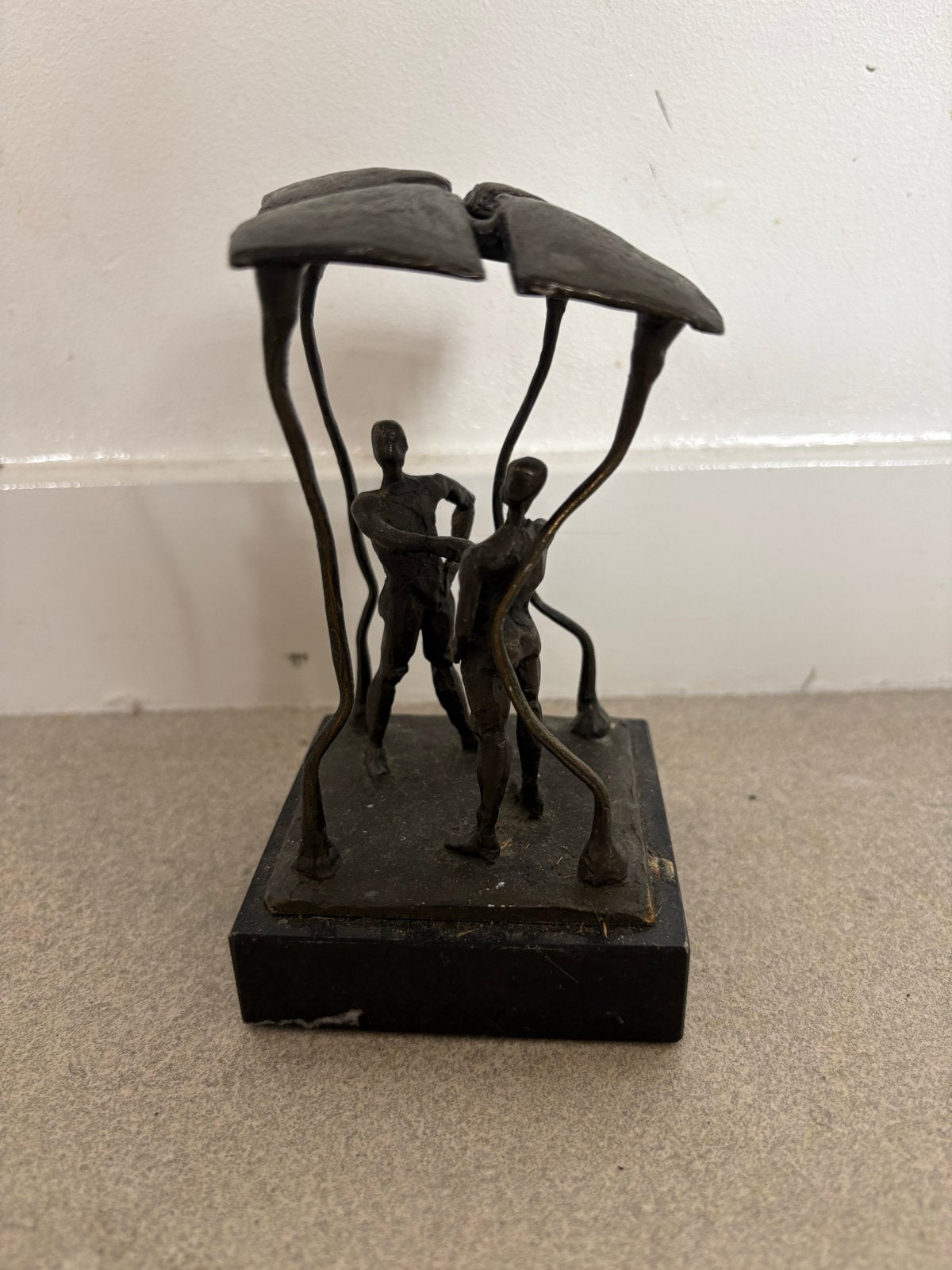 Bronzen beeld 'De Kennismaking' - Corry Ammerlaan (Artihove), Groep mensen, Minder dan 20 cm, Ophalen of Verzenden, Brons