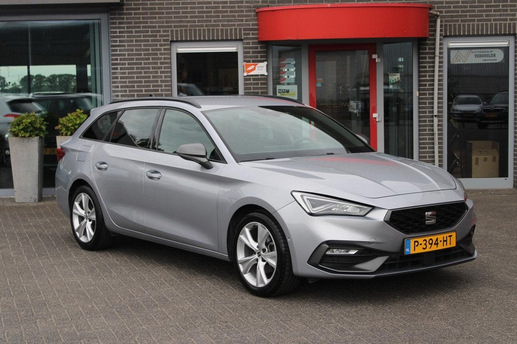 SEAT Leon Sportstourer 1.5 TSI FR Business Intense Adaptive/, Stof, 4 cilinders, Origineel Nederlands, Handgeschakeld