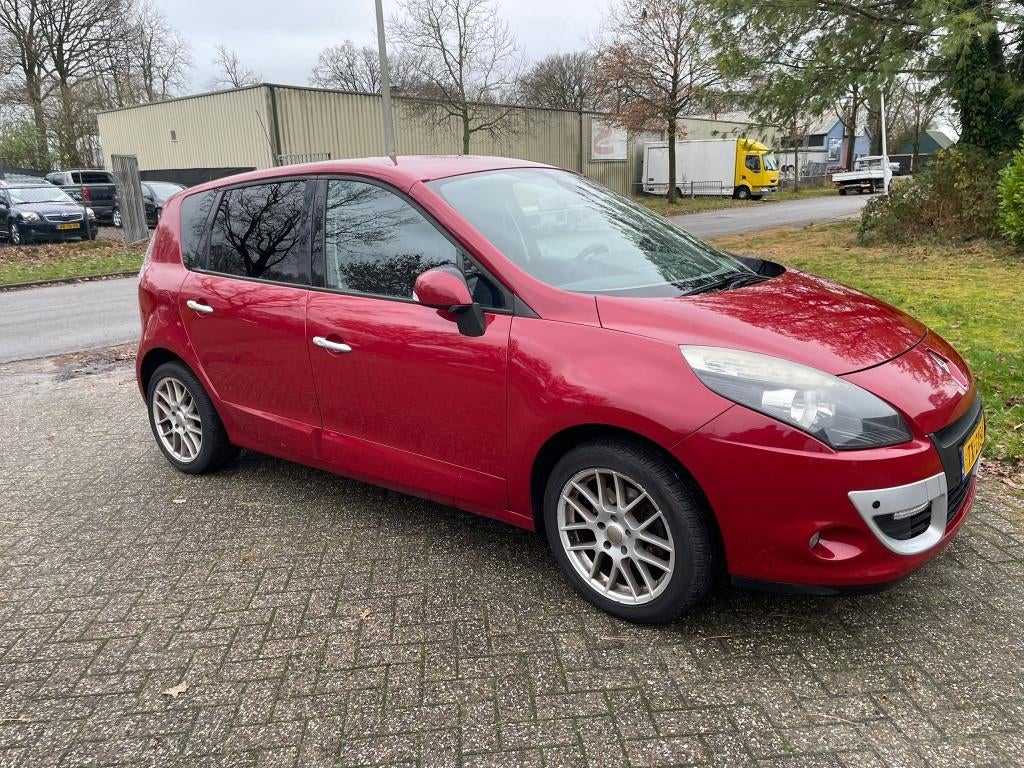Renault Scénic 1.4 TCE 96KW 2011 Rood   2500 euro, Auto's, Renault, Bedrijf, Scénic, ABS, Adaptive Cruise Control, Airbags, Boordcomputer