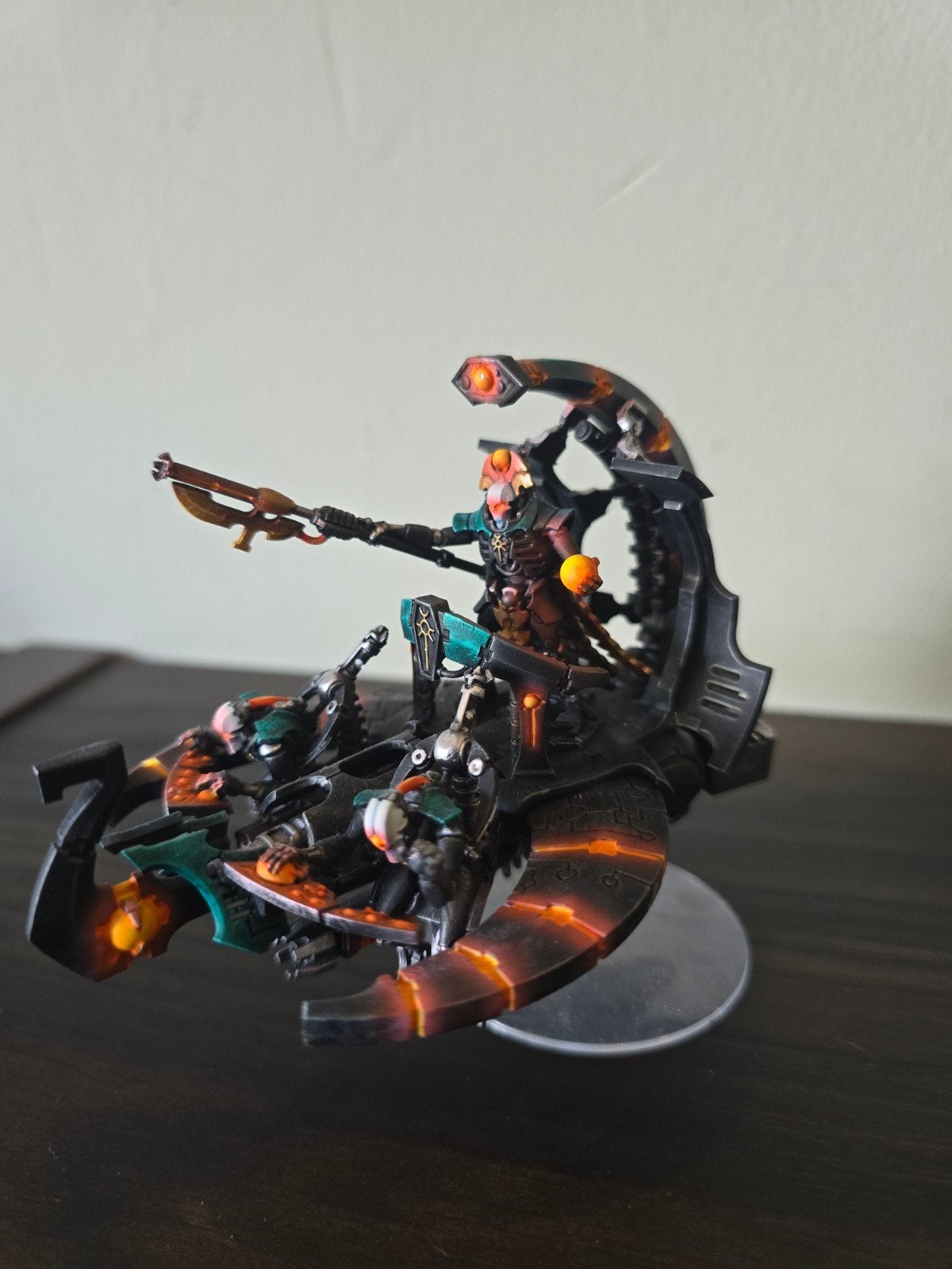 Catacomb Command Barge - Necrons Warhammer 40k, Hobby en Vrije tijd, Gebruikt, Figuurtje(s), Ophalen of Verzenden, Warhammer 40000