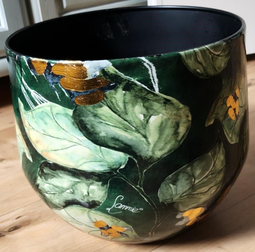 TS - Bloempot Designed by Lammie bee groen 27,5 ⌀ H 26 cm, Ophalen of Verzenden, Gebruikt, Groen, Metaal