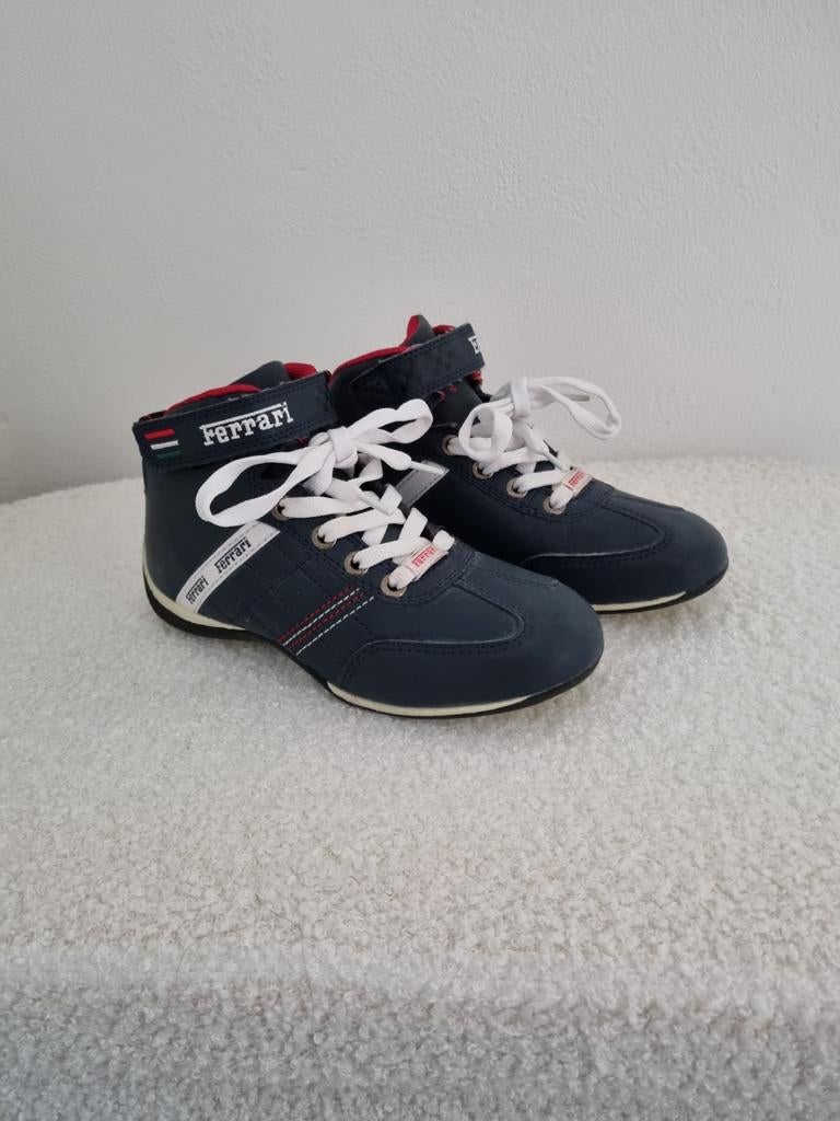 Kinderschoenen in blauw /rood in de maat  33., Ophalen of Verzenden, Nieuw, Jongen of Meisje, Schoenen