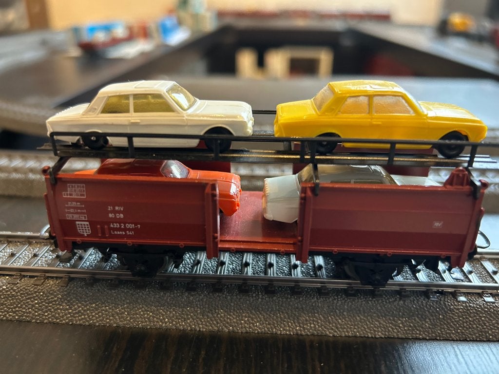Märklin autotransportwagon 4613 beladen met 4 stuks ford 17M, Hobby en Vrije tijd, Wisselstroom, Gebruikt, Wagon, Ophalen of Verzenden
