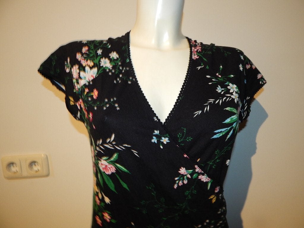King Louie jurk zwart in bloemen boeket print mt L, Meerkleurig, Maat 42/44 (L), Ophalen of Verzenden, Knielengte