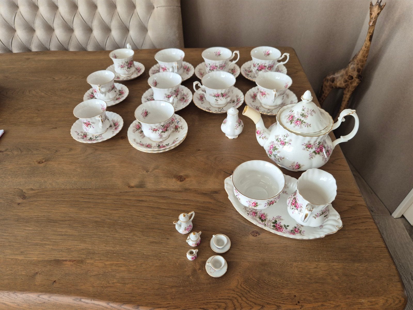 Royal Albert Lavender Rose Theeservies - Zeer Mooi, Antiek en Kunst, Antiek | Porselein, Ophalen