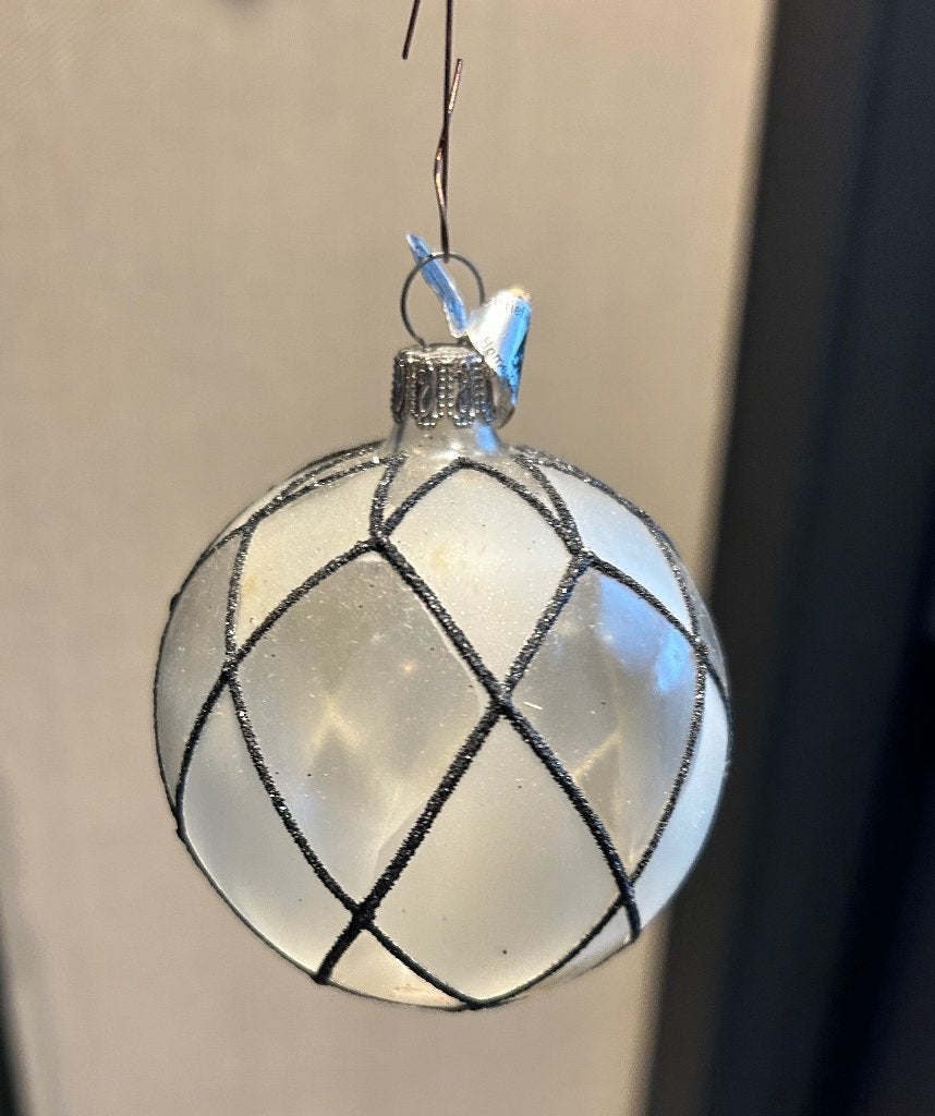37 Luxe Handmade Kerstballen - Van Briefing Switzerland, Diversen, Kerst, Ophalen, Zo goed als nieuw