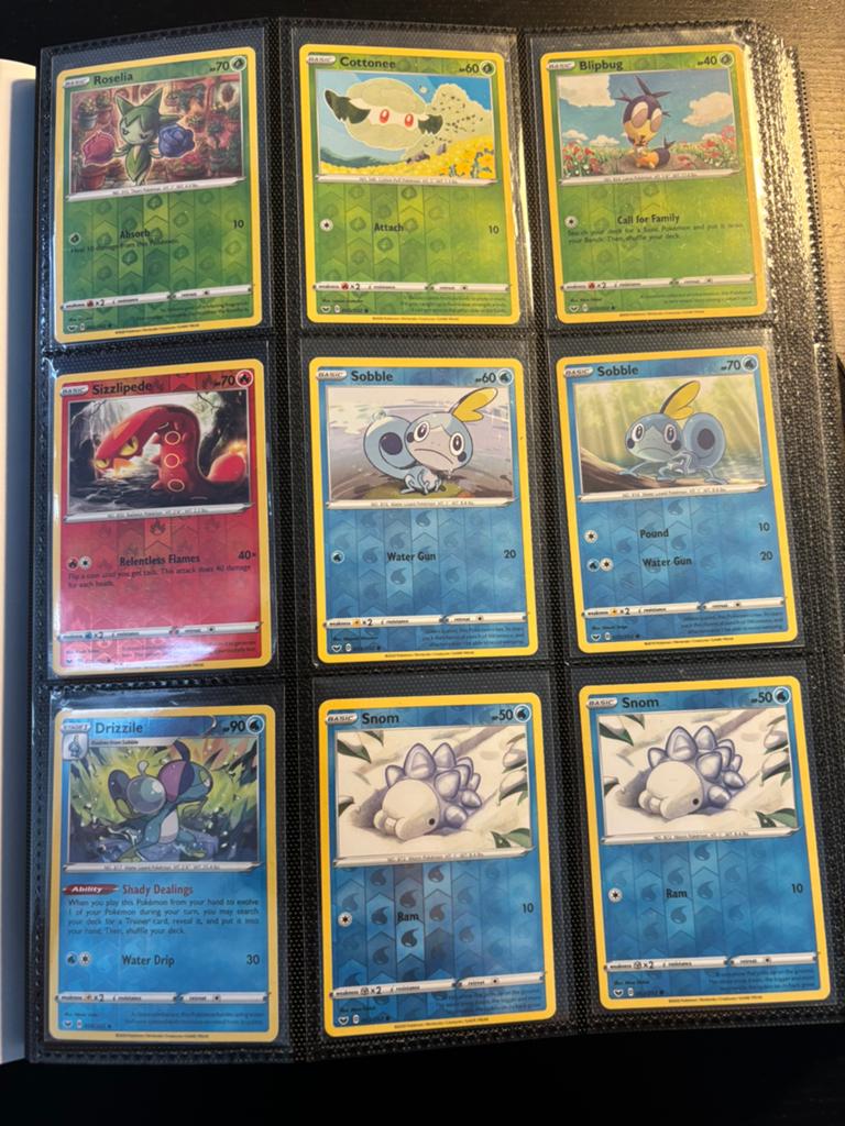 Pokémon Kaarten Sword Shield Reverse Holo, Ophalen of Verzenden, Zo goed als nieuw, Meerdere kaarten