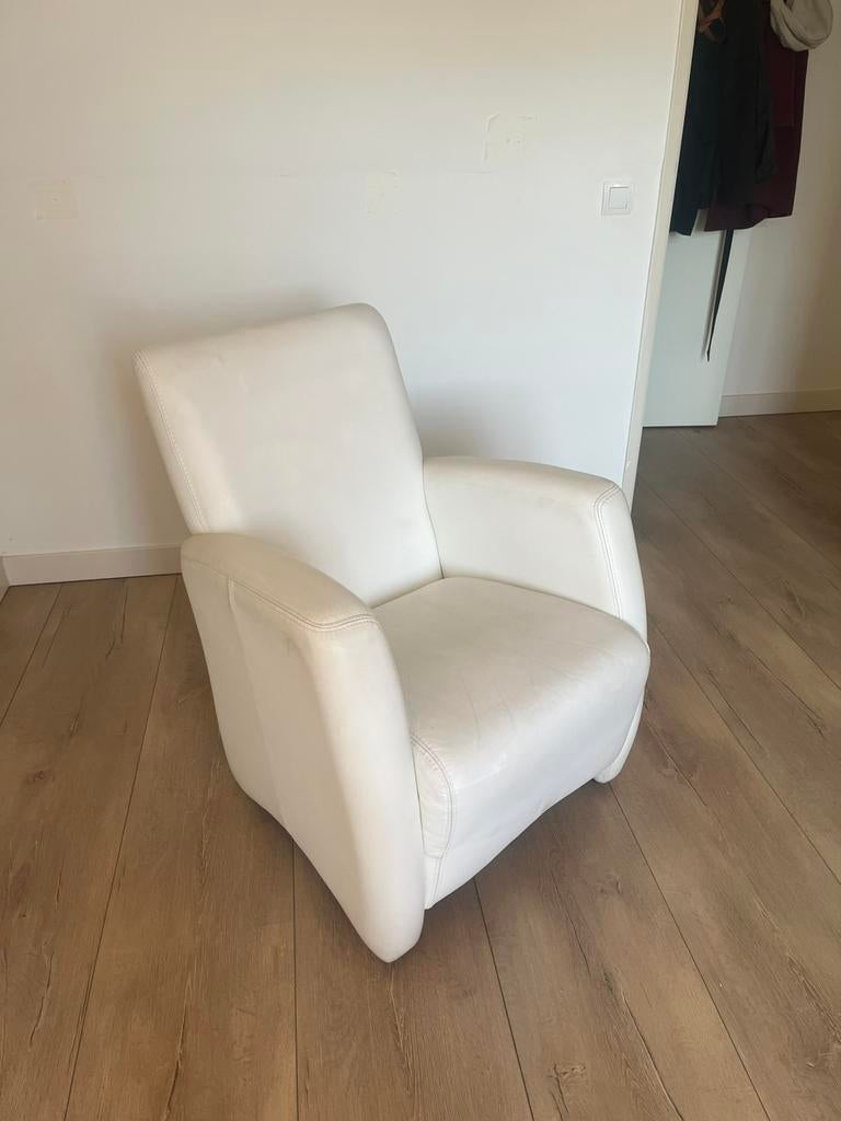 Witte leren design fauteuil, Huis en Inrichting, Fauteuils, Zo goed als nieuw, Leer, 50 tot 75 cm, 75 tot 100 cm, Ophalen