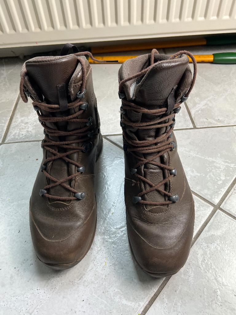 Gedragen paar HAIX Mondo legerschoenen maat 275M. 43, Verzenden, Gebruikt, Schoenen
