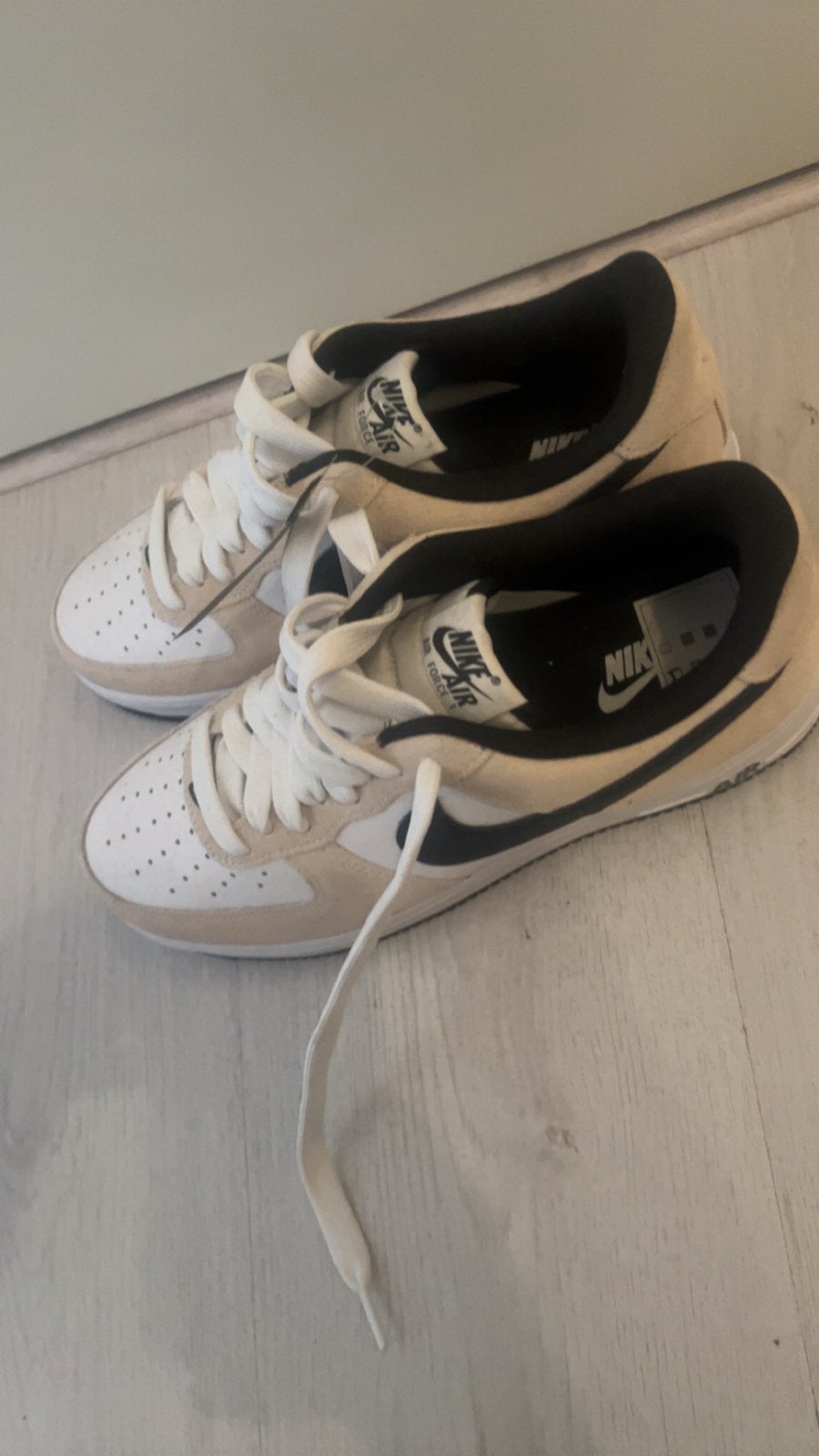 Nike Air Force 1 - Gloednieuw, Maat 42,5, Overige kleuren, Nieuw, Ophalen of Verzenden, Sneakers of Gympen