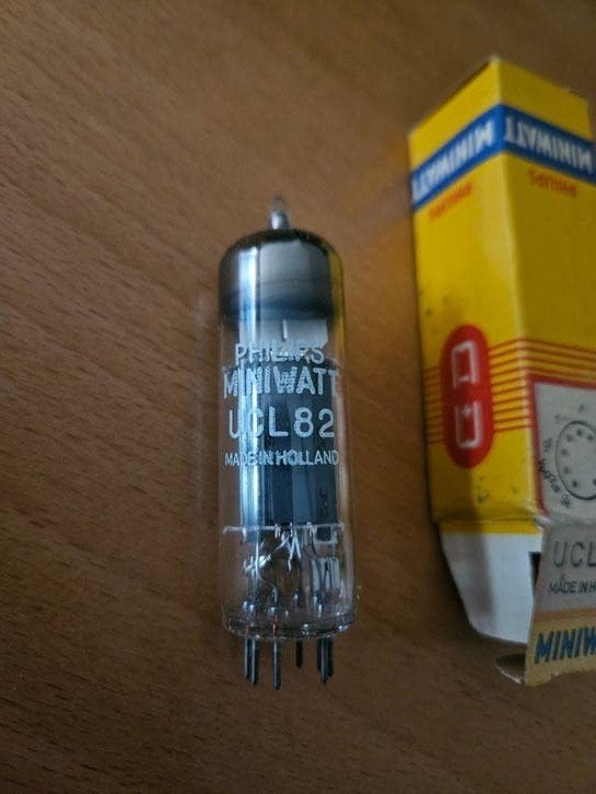 Philips Miniwatt UCL82 buis - werking onbekend, Ophalen of Verzenden