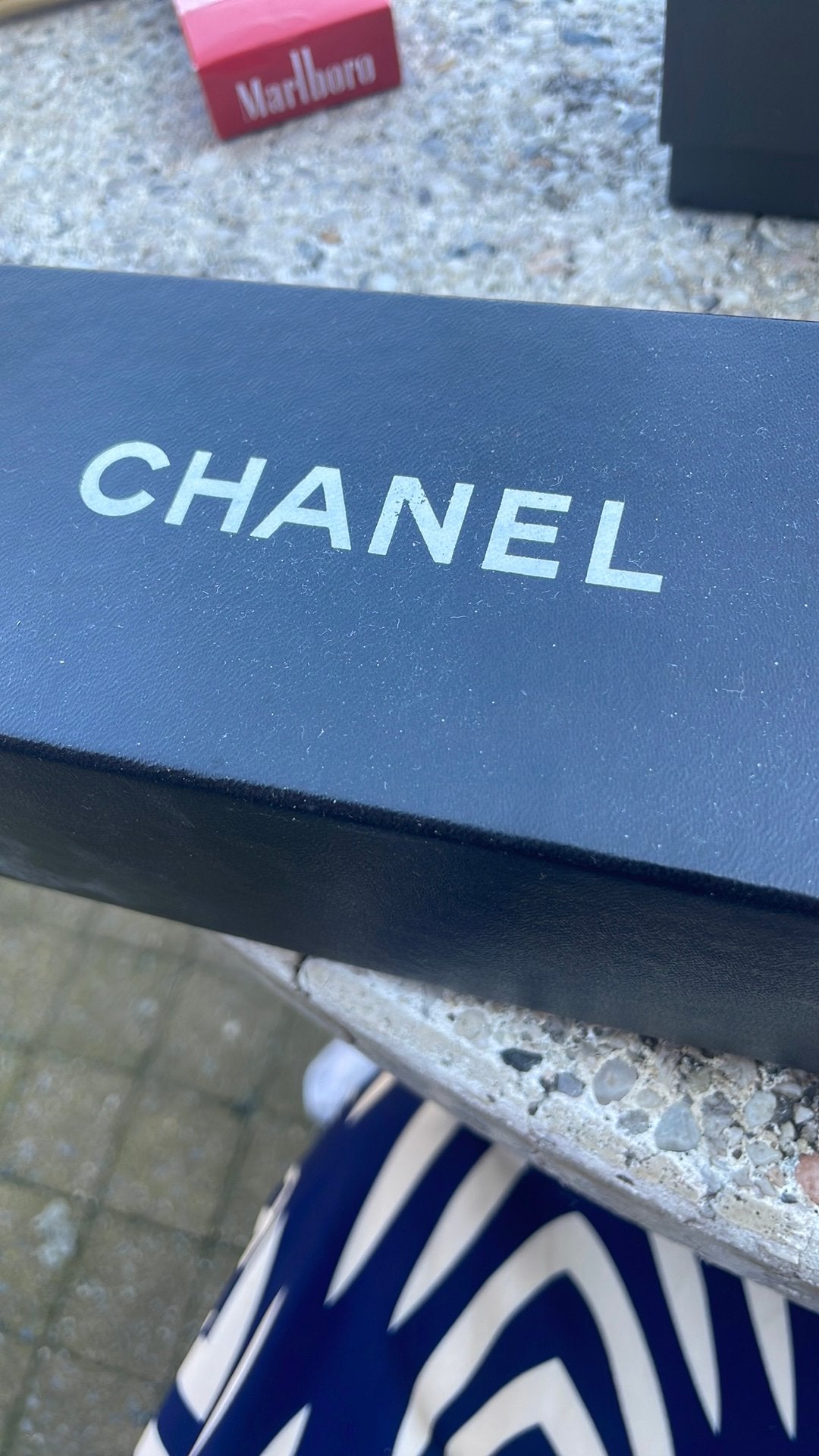 Chanel zwarte zonnebril, Ophalen, Zo goed als nieuw, Zwart, Overige merken
