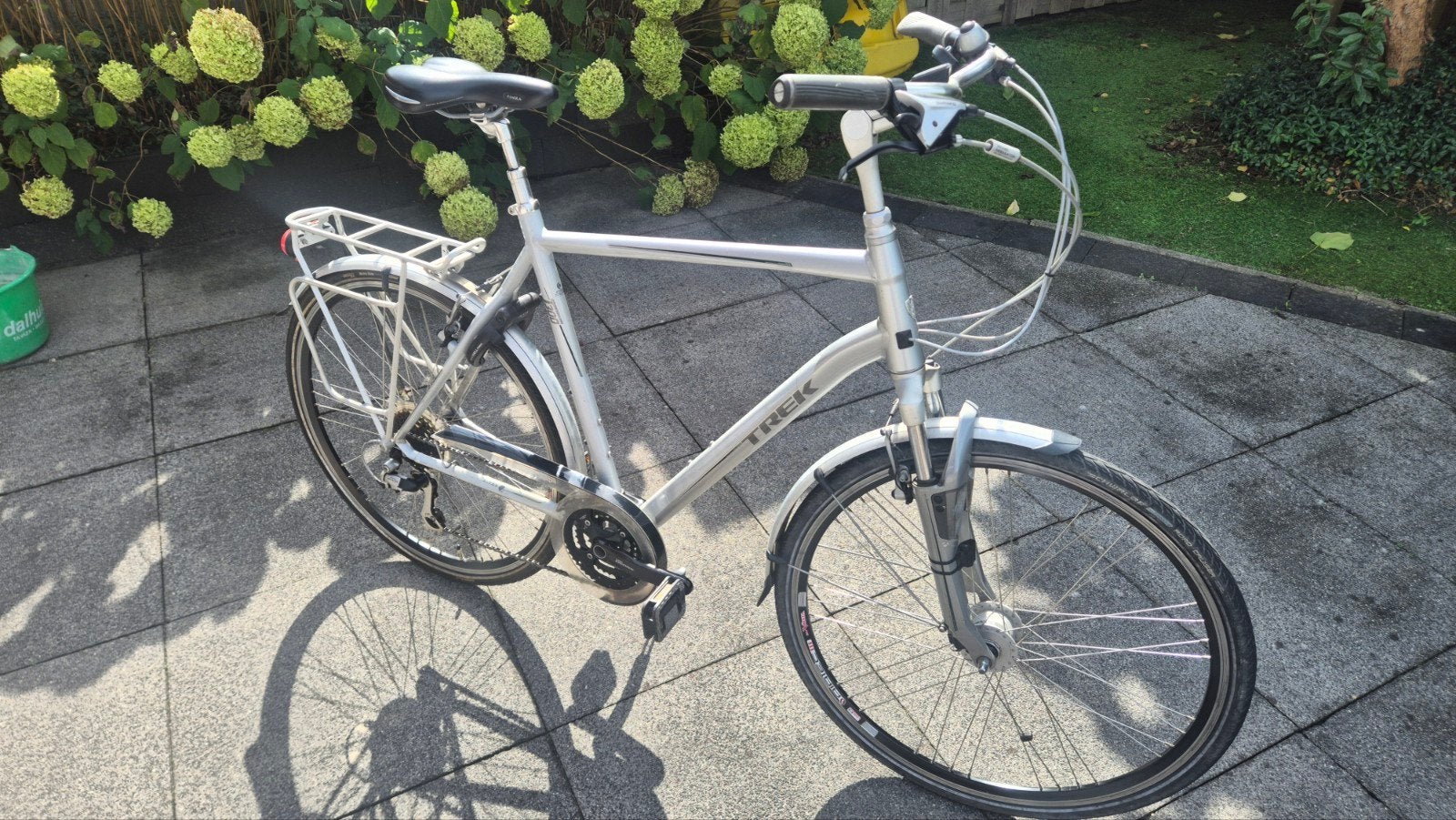 Trek T300,  Hybrid Trekking, Fietsen en Brommers, Velgrem, Versnellingen, Zo goed als nieuw, 57 tot 61 cm