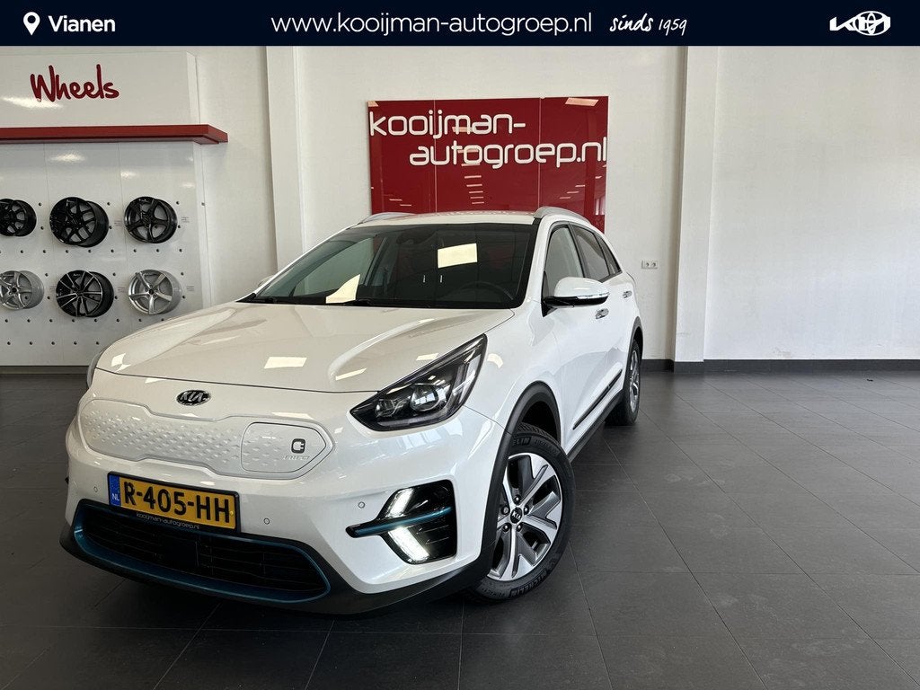 Kia e-Niro DynamicLine 64 kWh BTW auto , Volledig leder , St, Auto's, Gebruikt, 1712 kg, Leder en Stof, Wit