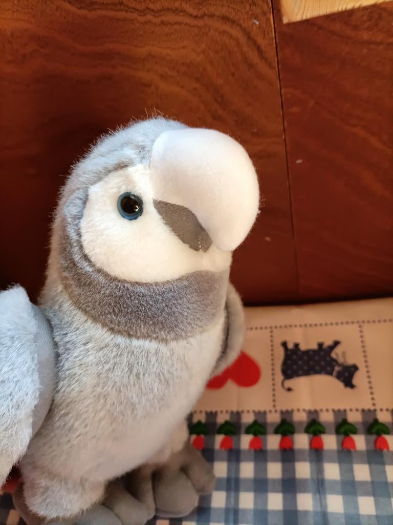 Afrikaanse Grijze Roodstaartpapegaai knuffel. Nicky Toy, Ophalen of Verzenden, Zo goed als nieuw, Overige typen