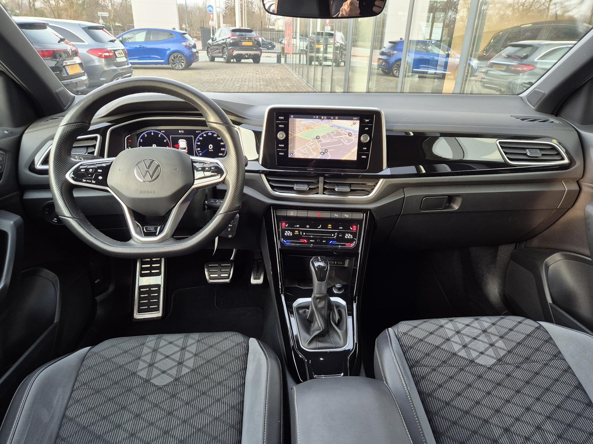 Volkswagen T-Roc 1.5 TSI R-Line Business+ | Navigatie | Came, Auto's, Volkswagen, 1258 kg, 4 cilinders, Origineel Nederlands, Bedrijf