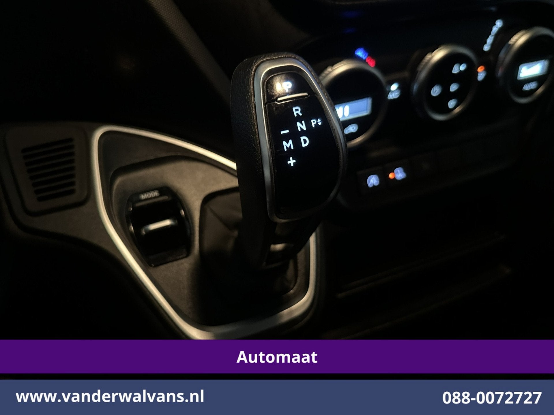 Iveco Daily 35S16V 157pk Automaat L3H2 Euro6 Airco | Apple C, Auto's, Automaat, Dealer onderhouden, Gebruikt, Iveco