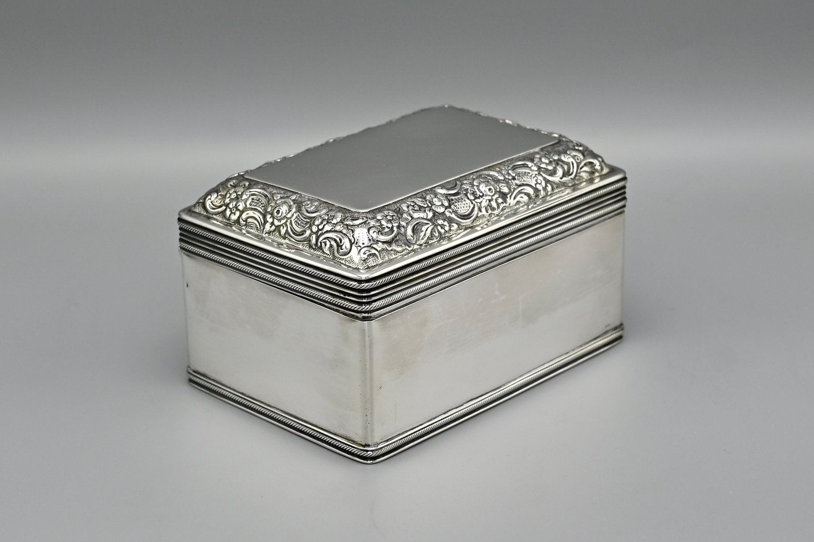 Zilveren koektrommel, D.J. de Haas, 1857, Ophalen of Verzenden, Zilver