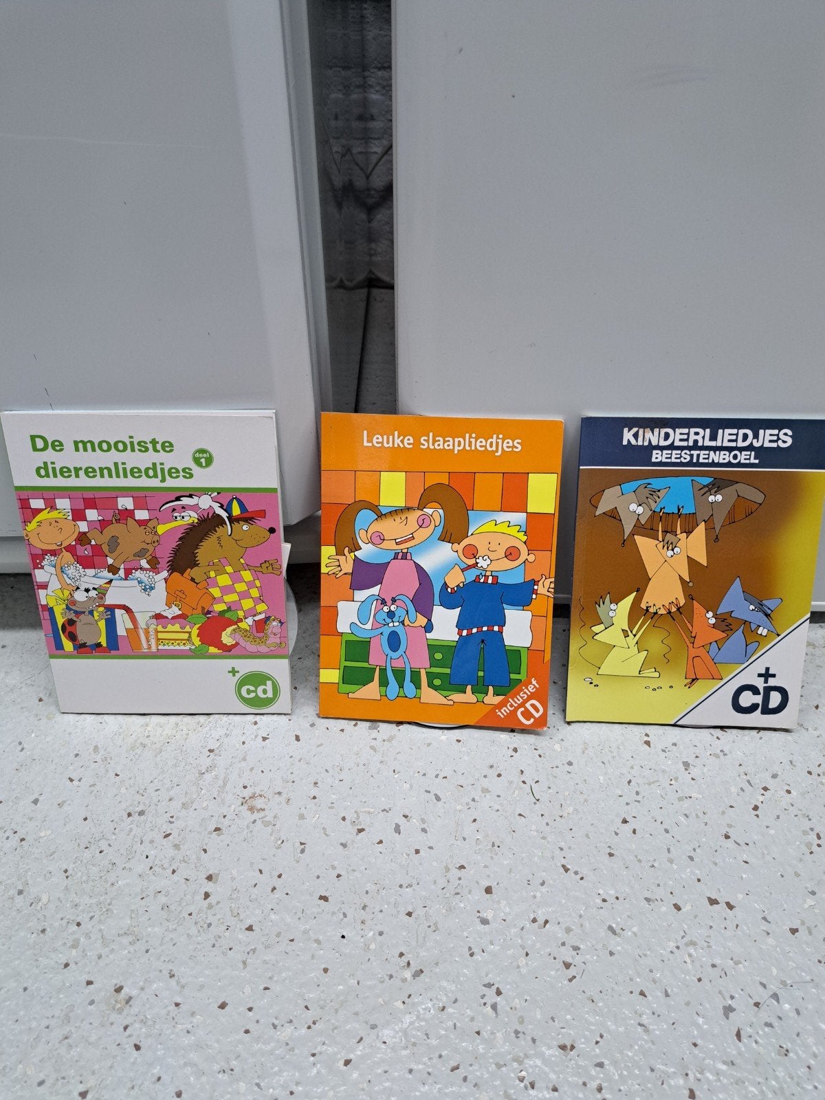 3 Kinder CD's: Dierenliedjes, Slaapliedjes & Beestenboel, Gebruikt, Tot 2 jaar, Ophalen of Verzenden, Muziek