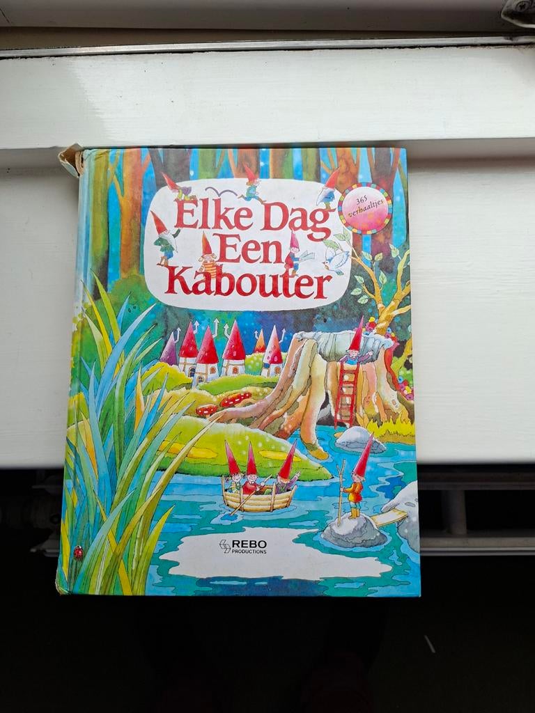 Elke Dag Een Kabouter - 365 Verhaaltjes, Ophalen of Verzenden, Gelezen, Onbekend, Sprookjes